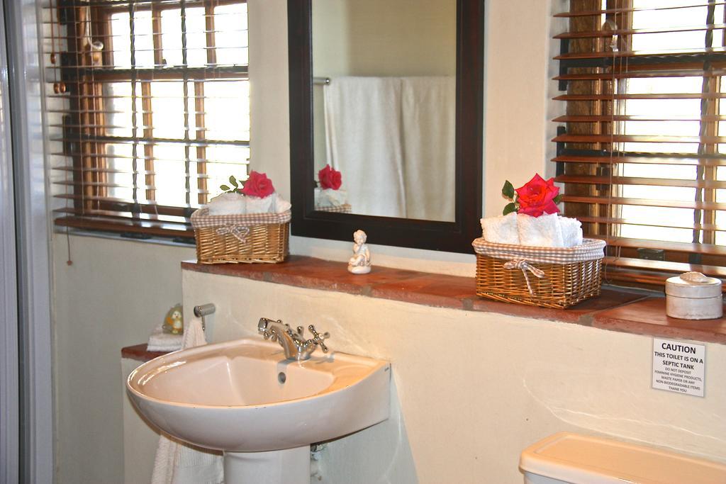 Calais Wine Estate Guest House Paarl Exterior photo